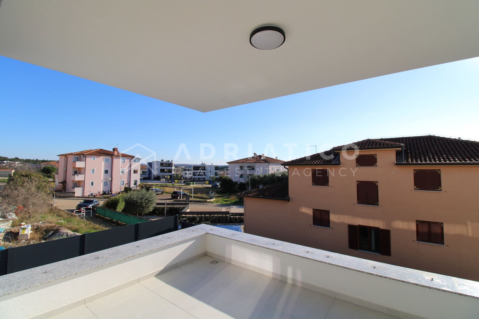 Stan u Novigradu, 78m², 2 sobe