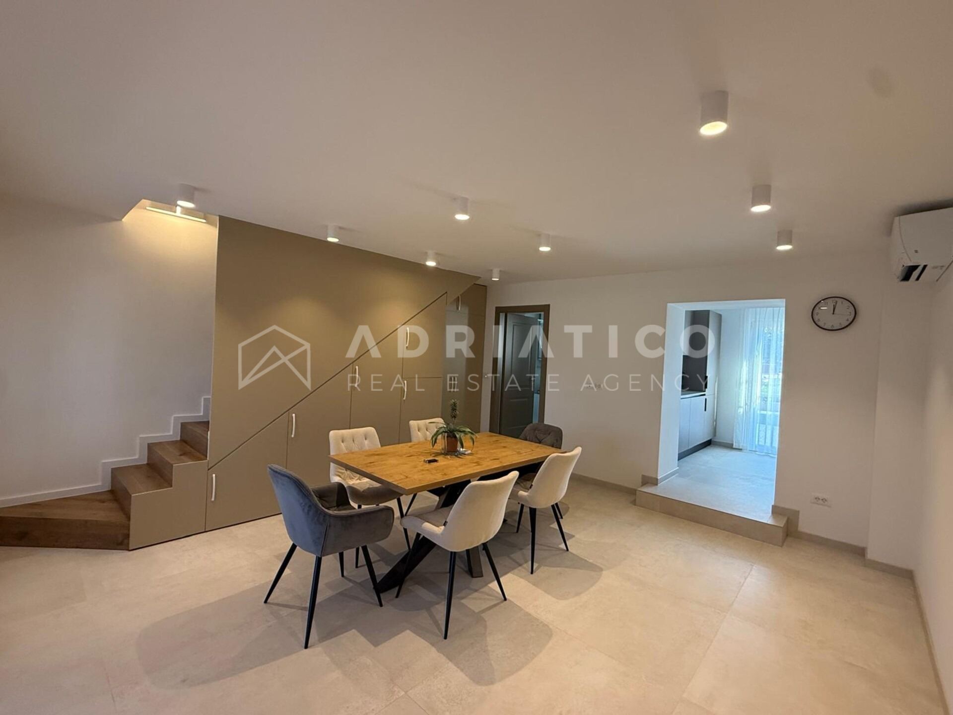 Kuća u Novigradu, 135m², 3 sobe, slika 3