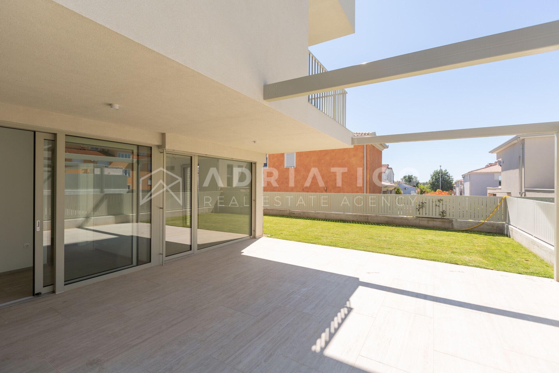 Wohnung u Novigradu, 111m², 4 sobe, slika 2