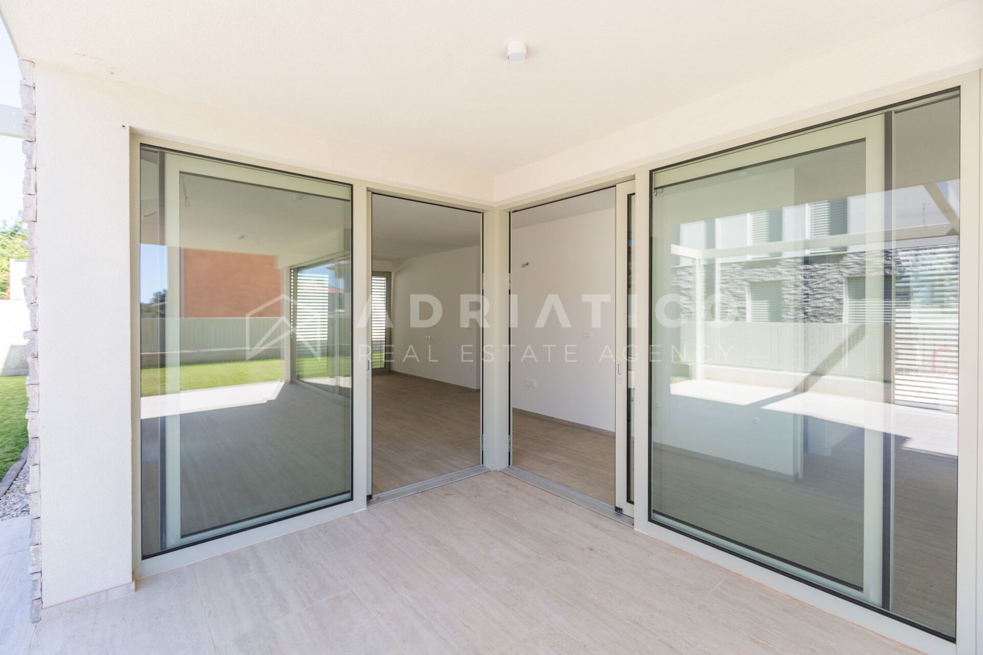 Wohnung u Novigradu, 111m², 4 sobe, slika 4