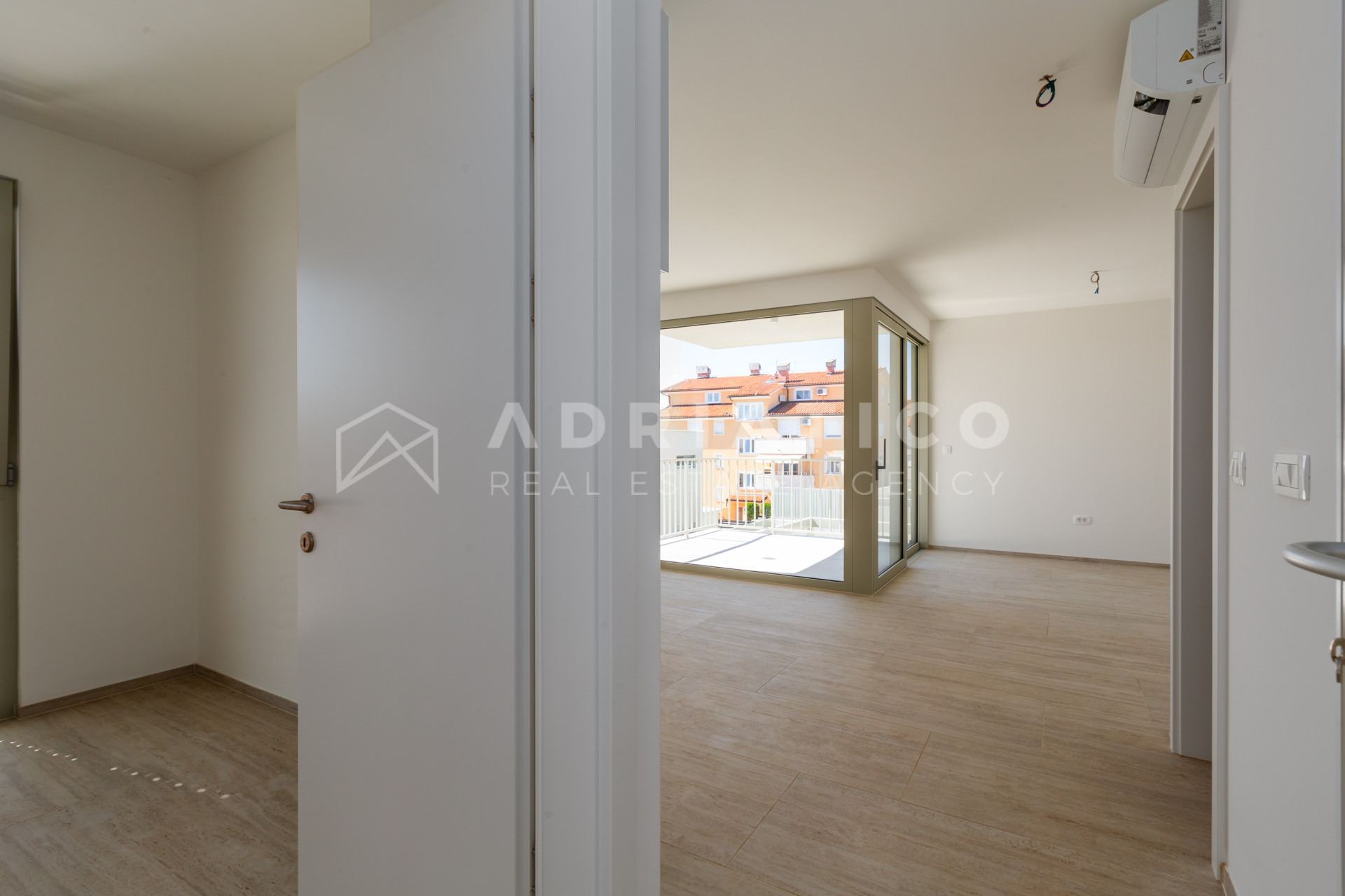 Appartamento u Novigradu, 67.5m², 1 soba, slika 2