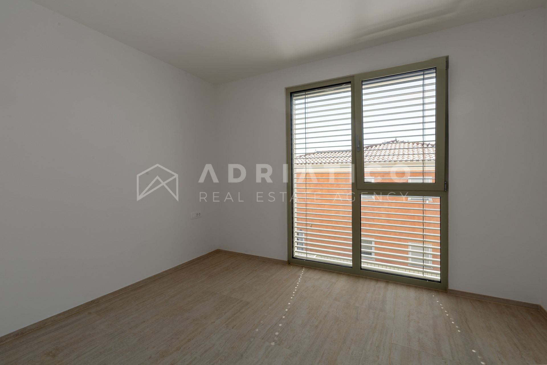 Appartamento u Novigradu, 67.5m², 1 soba, slika 4