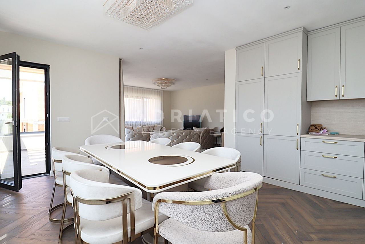 Appartamento u Rovignu, 180m², 4 sobe, slika 3