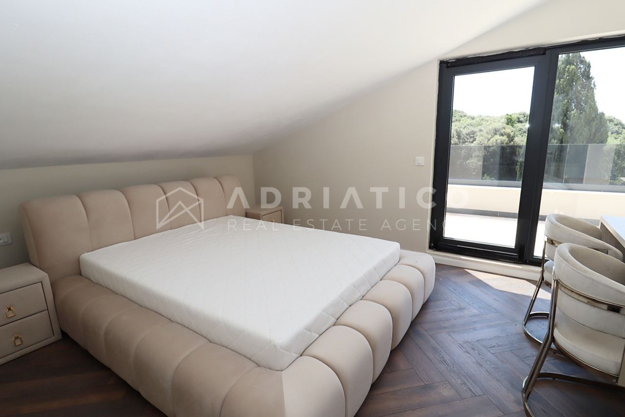 Appartamento u Rovignu, 180m², 4 sobe, slika 5