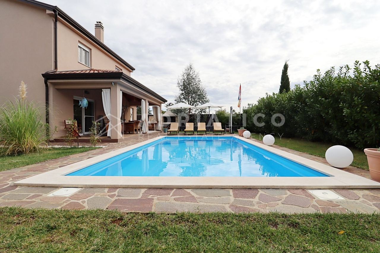 Kuća u Kanfanaru, 142m², 3 sobe, slika 3