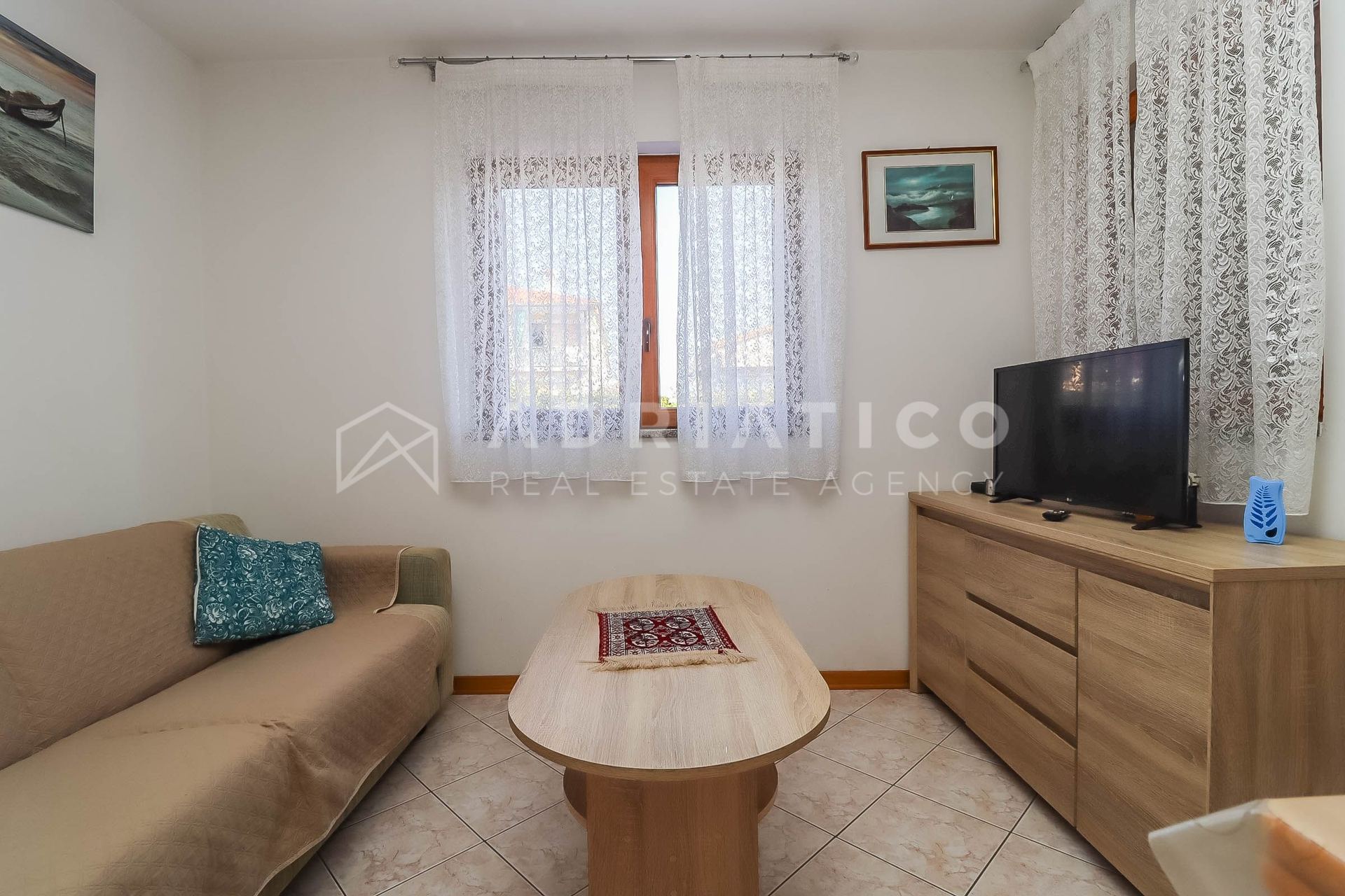 Appartamento u Rovignu, 47.2m², 1 soba, slika 2