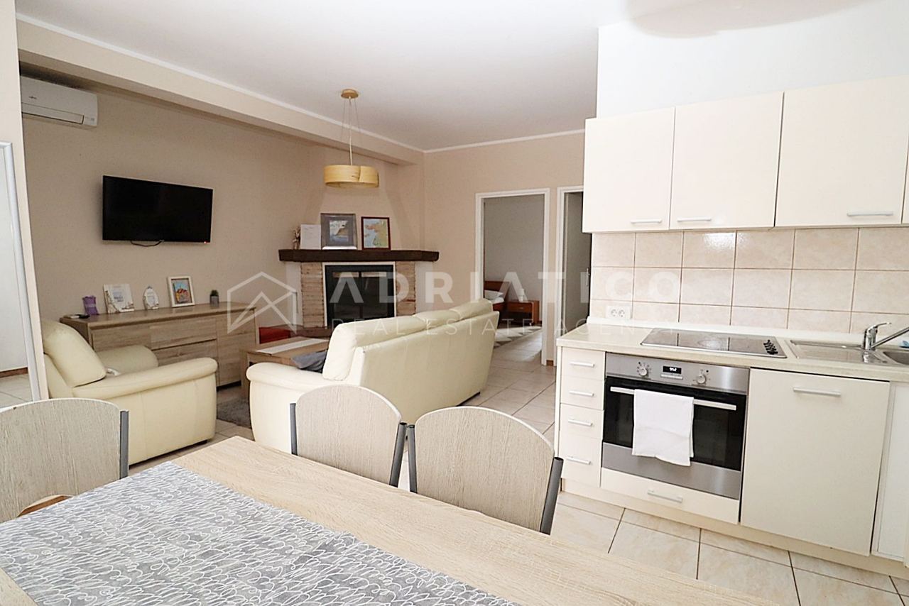 Wohnung u Rovinju, 68.5m², 3 sobe, slika 2