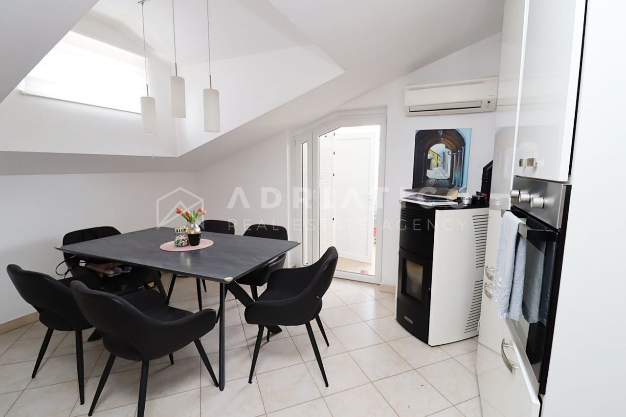 Wohnung u Rovinju, 74m², 2 sobe, slika 2