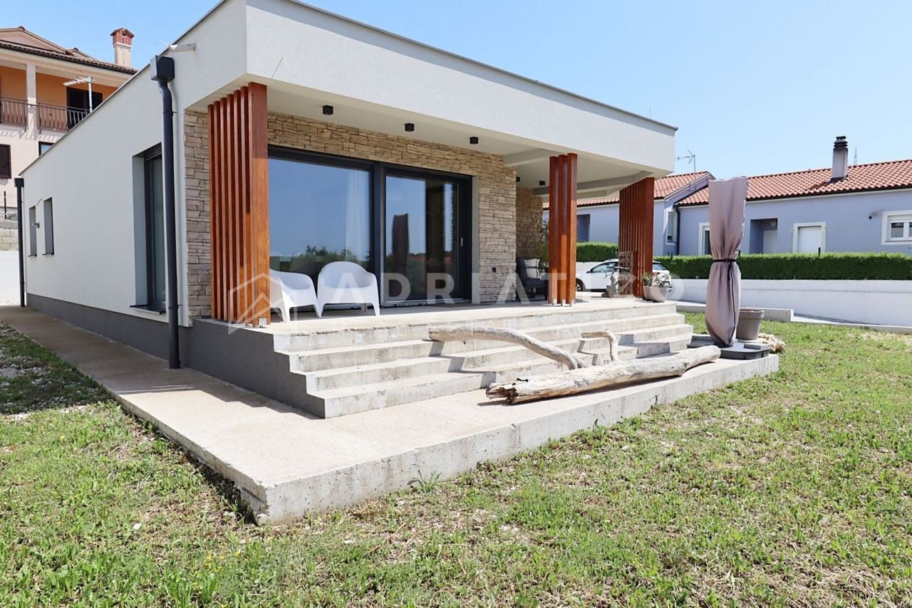 Kuća u Rovinju, 128m², 3 sobe