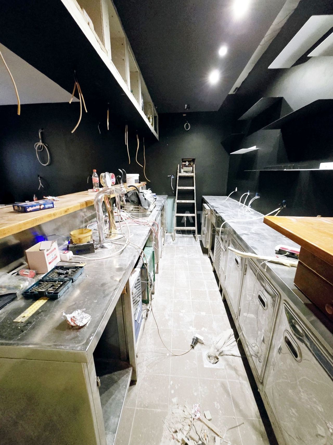 Commercial Space u Rovinju, 87m², slika 2