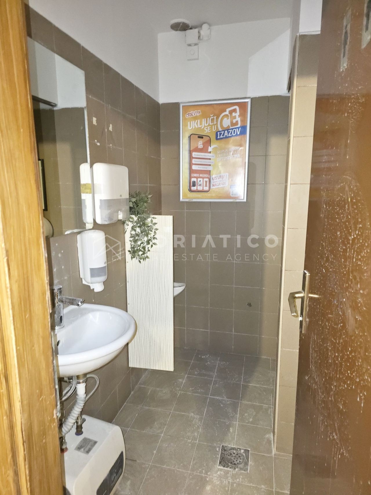 Commercial Space u Rovinju, 87m², slika 5