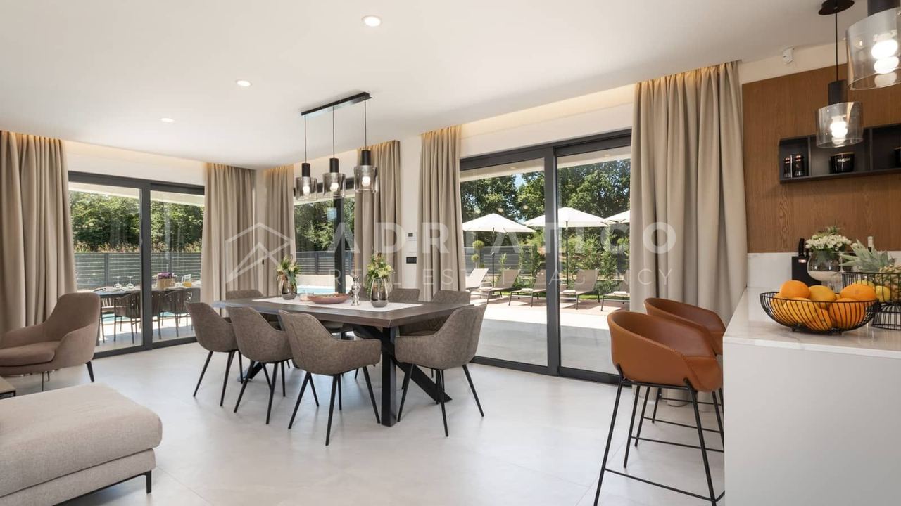 Kuća u Poreču, 220m², 3 sobe, slika 4