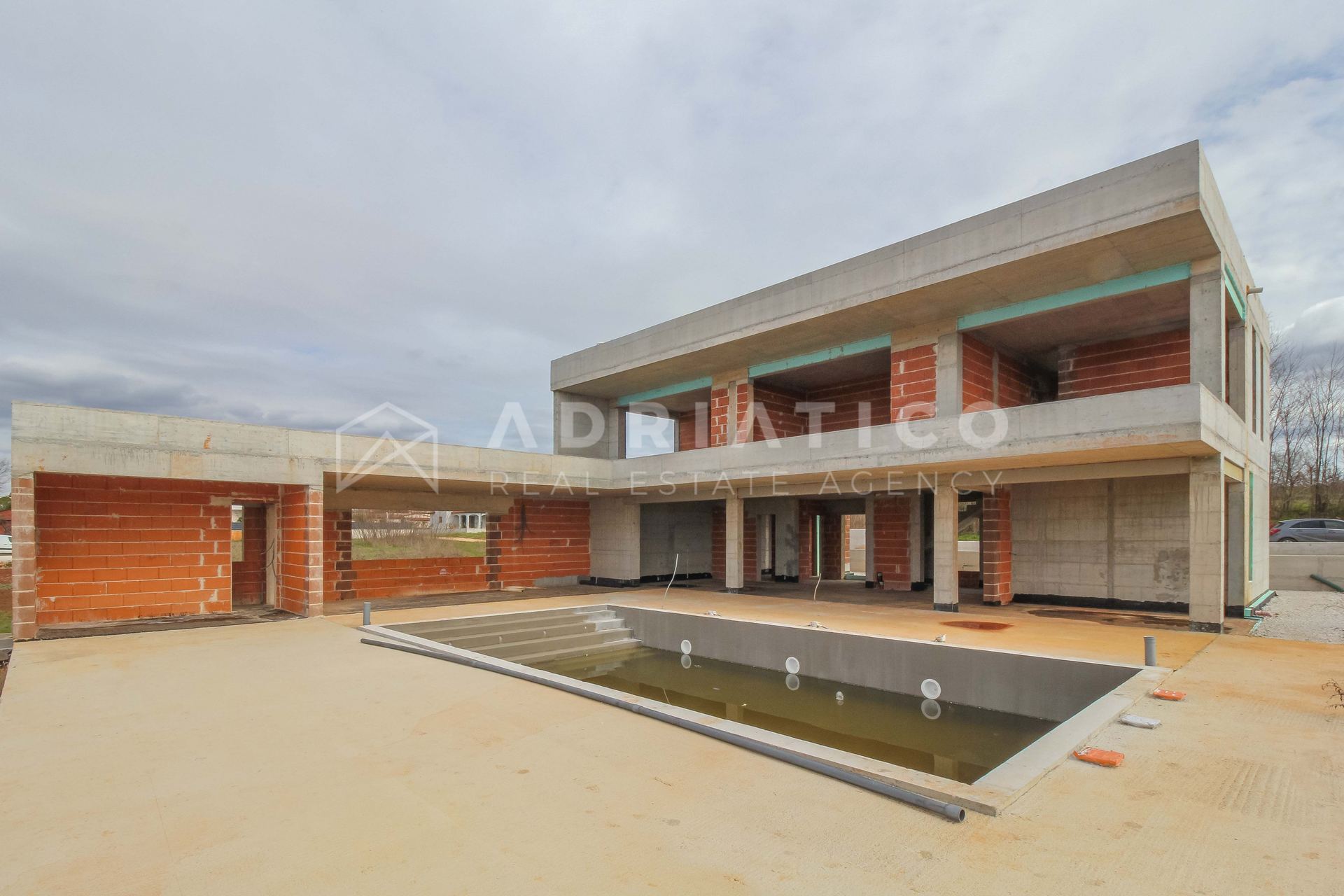 House u Poreču, 300m², 5 soba, slika 2