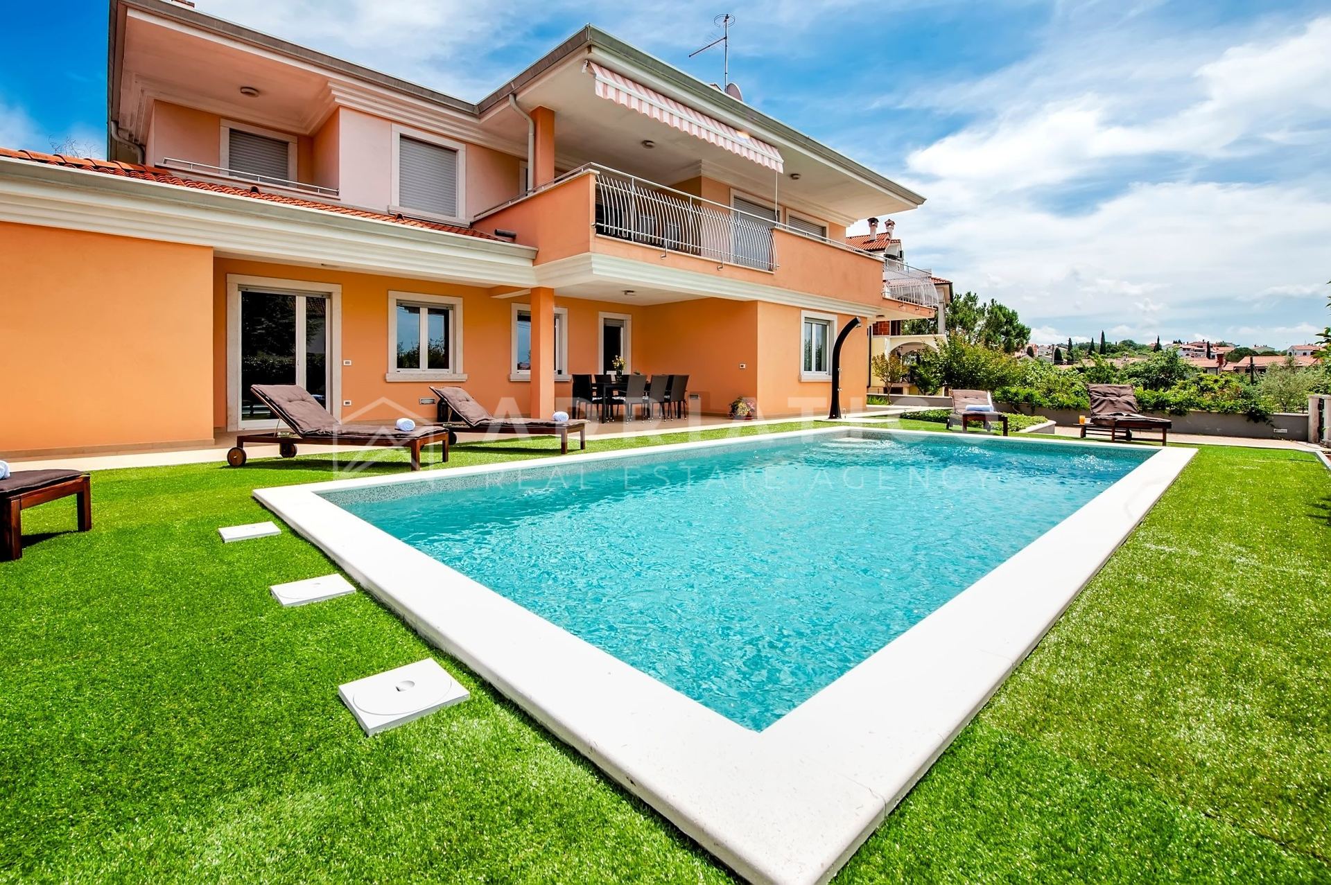 Casa u Rovignu, 550m², 4 sobe