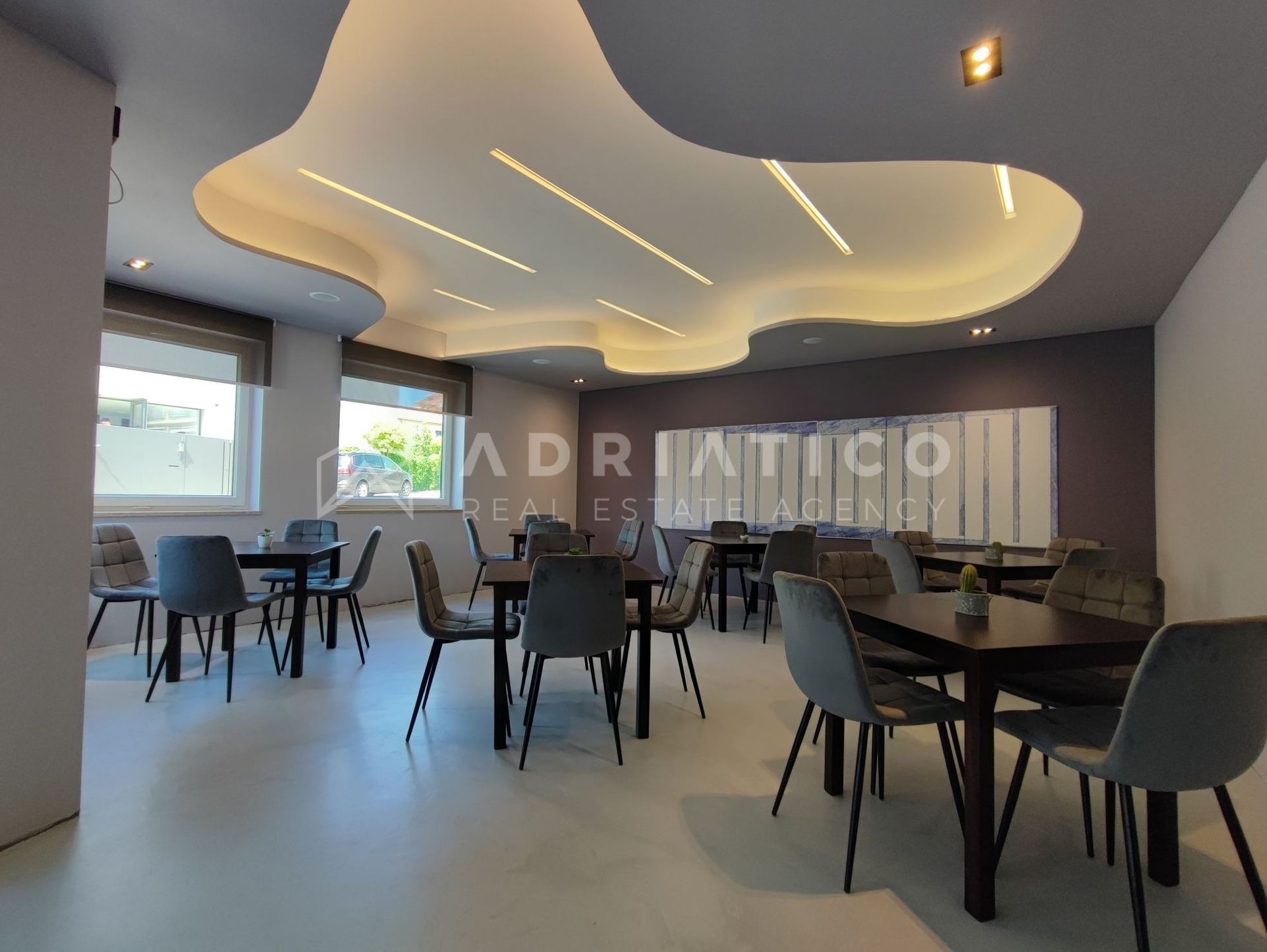 Commercial Space u Rovinju, 649m², slika 3
