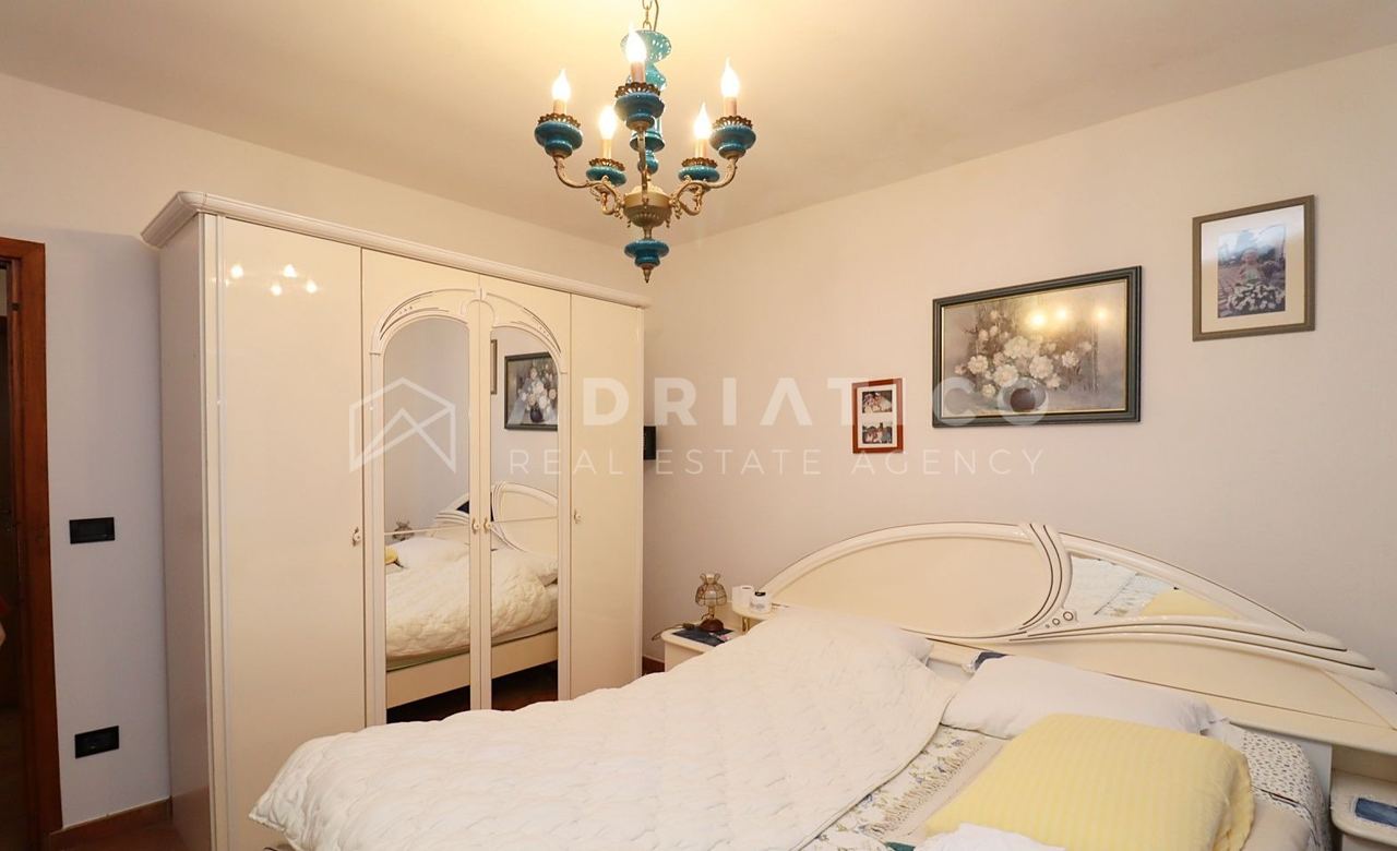 Casa u Rovignu, 400m², 7 soba, slika 5
