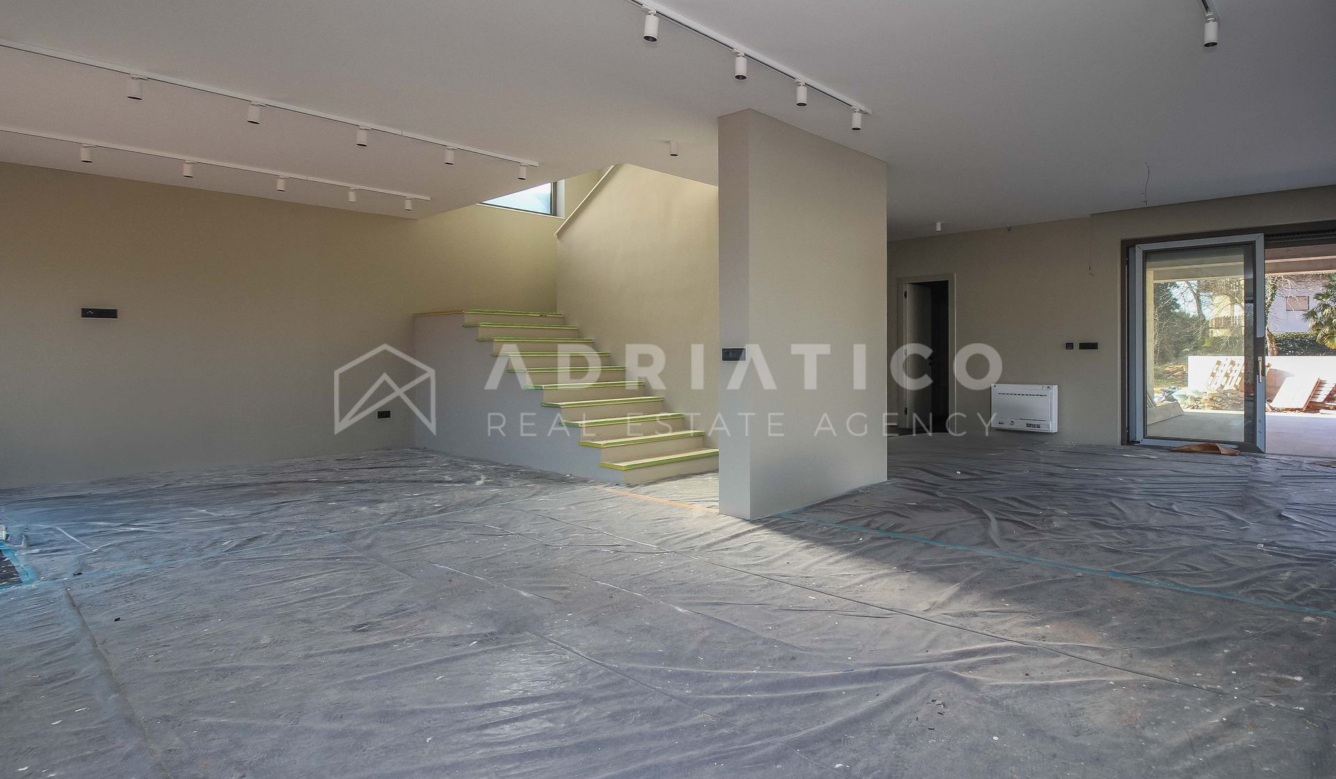 Haus u Poreču, 218m², 4 sobe, slika 5