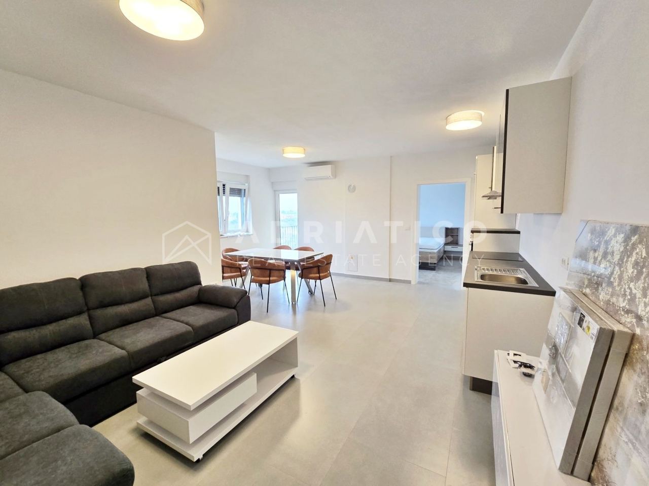 Wohnung u Rovinju, 55.57m², 1 soba, slika 2