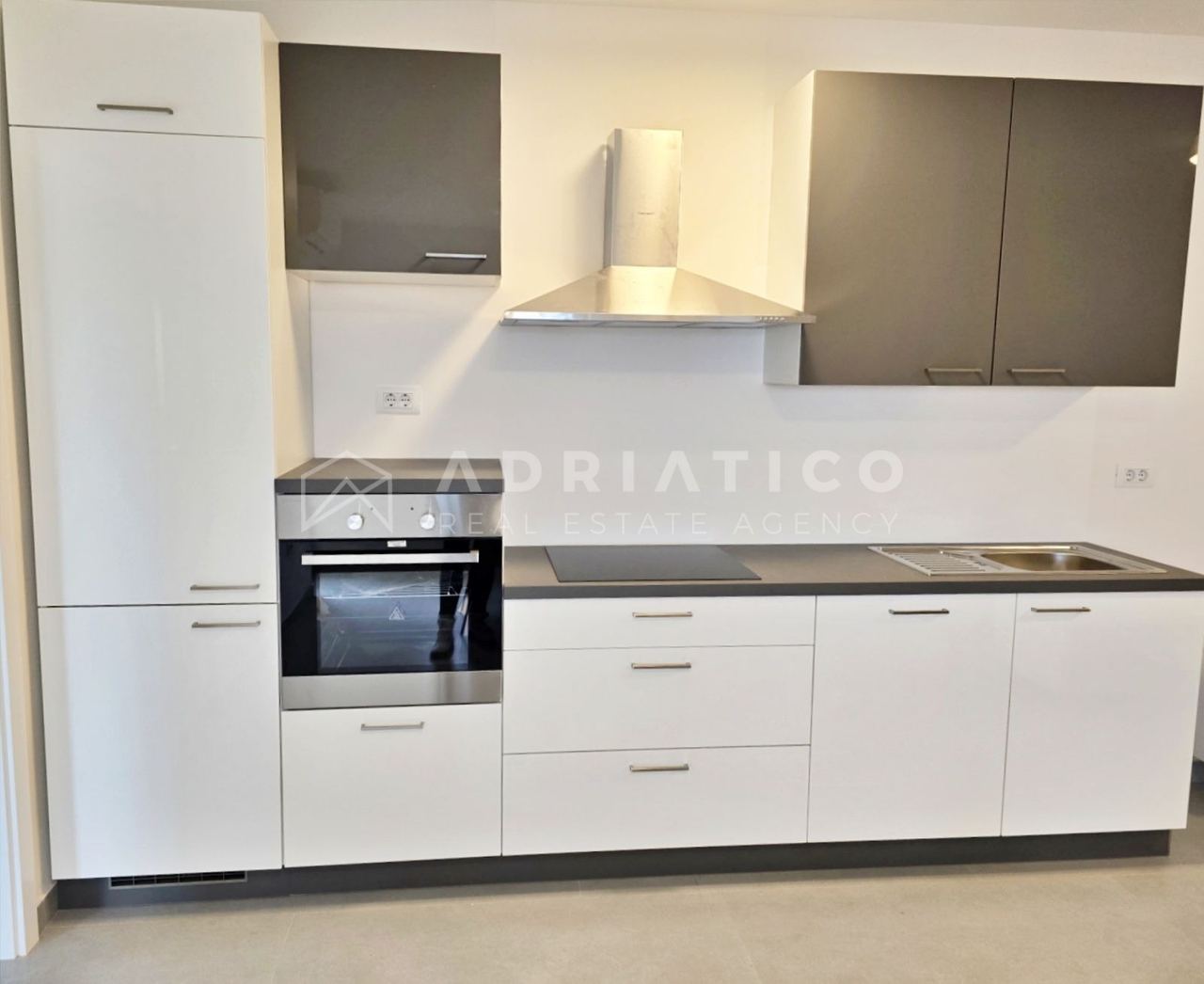 Wohnung u Rovinju, 55.57m², 1 soba, slika 3