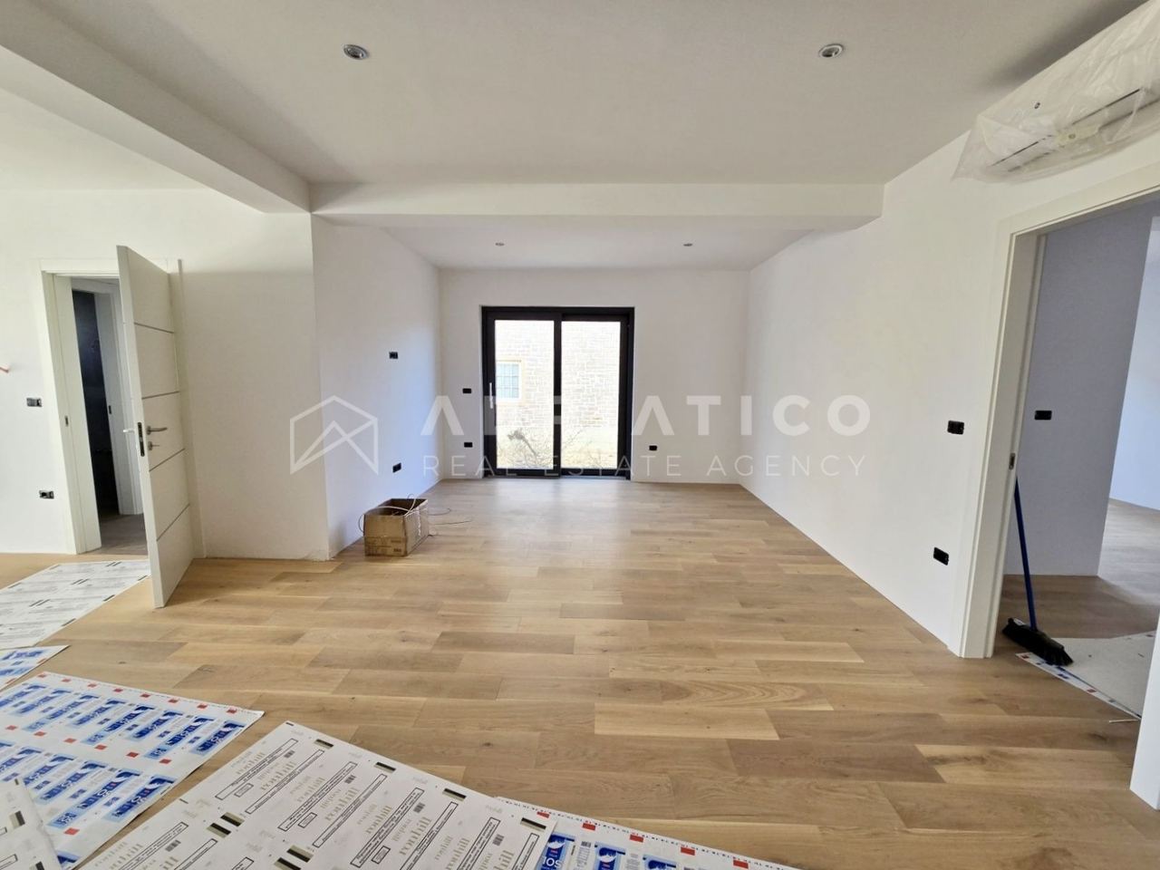 Casa u Kanfanaru, 200m², 3 sobe, slika 3