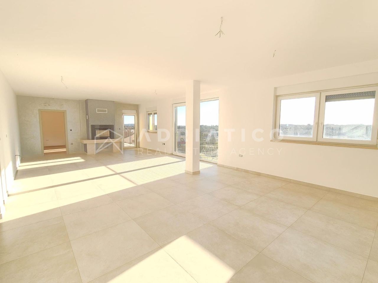 Wohnung u Rovinju, 116m², 3 sobe