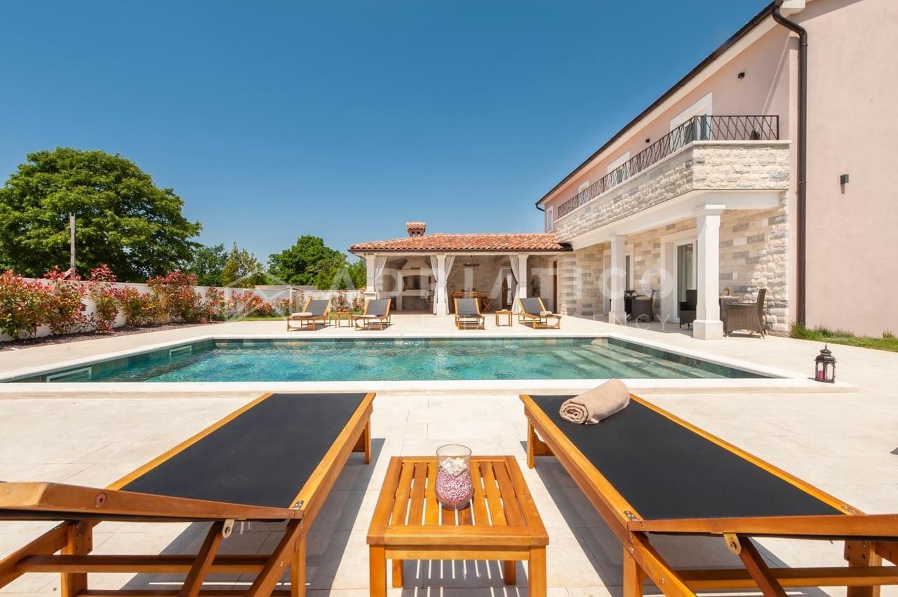 Kuća u Žminju, 197m², 4 sobe, slika 4