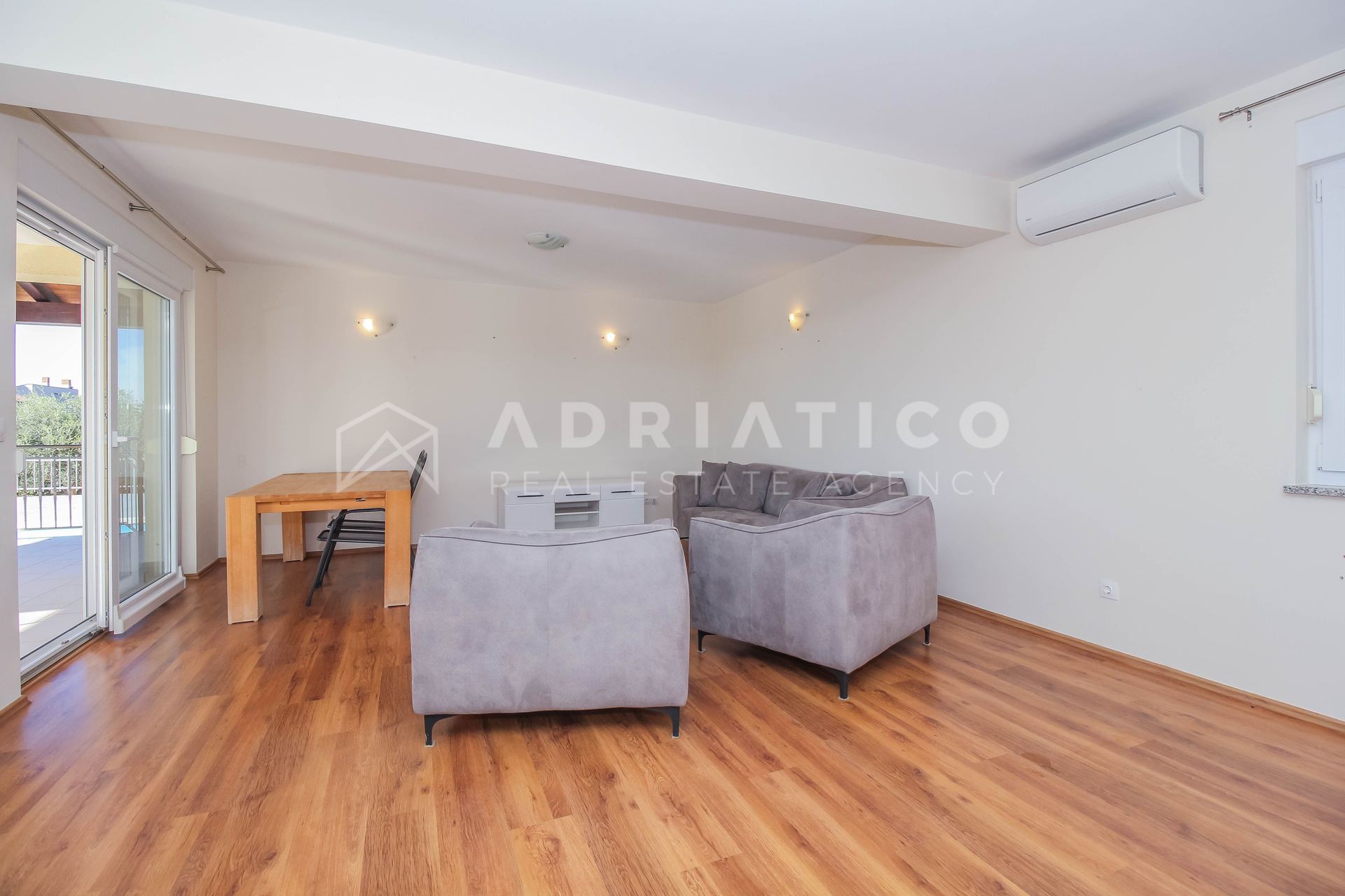 Haus u Poreču, 170m², 3 sobe, slika 3