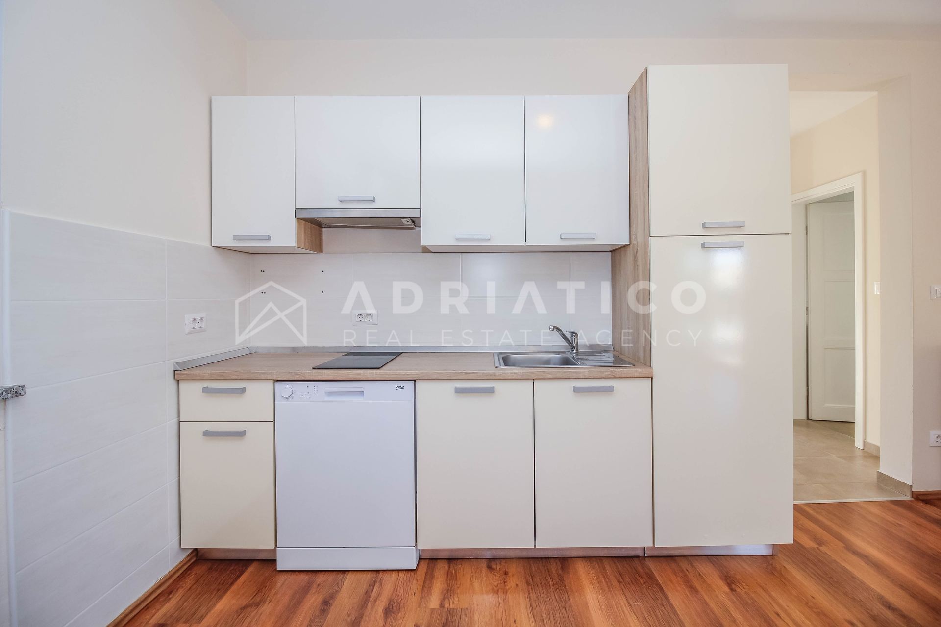 Haus u Poreču, 170m², 3 sobe, slika 5