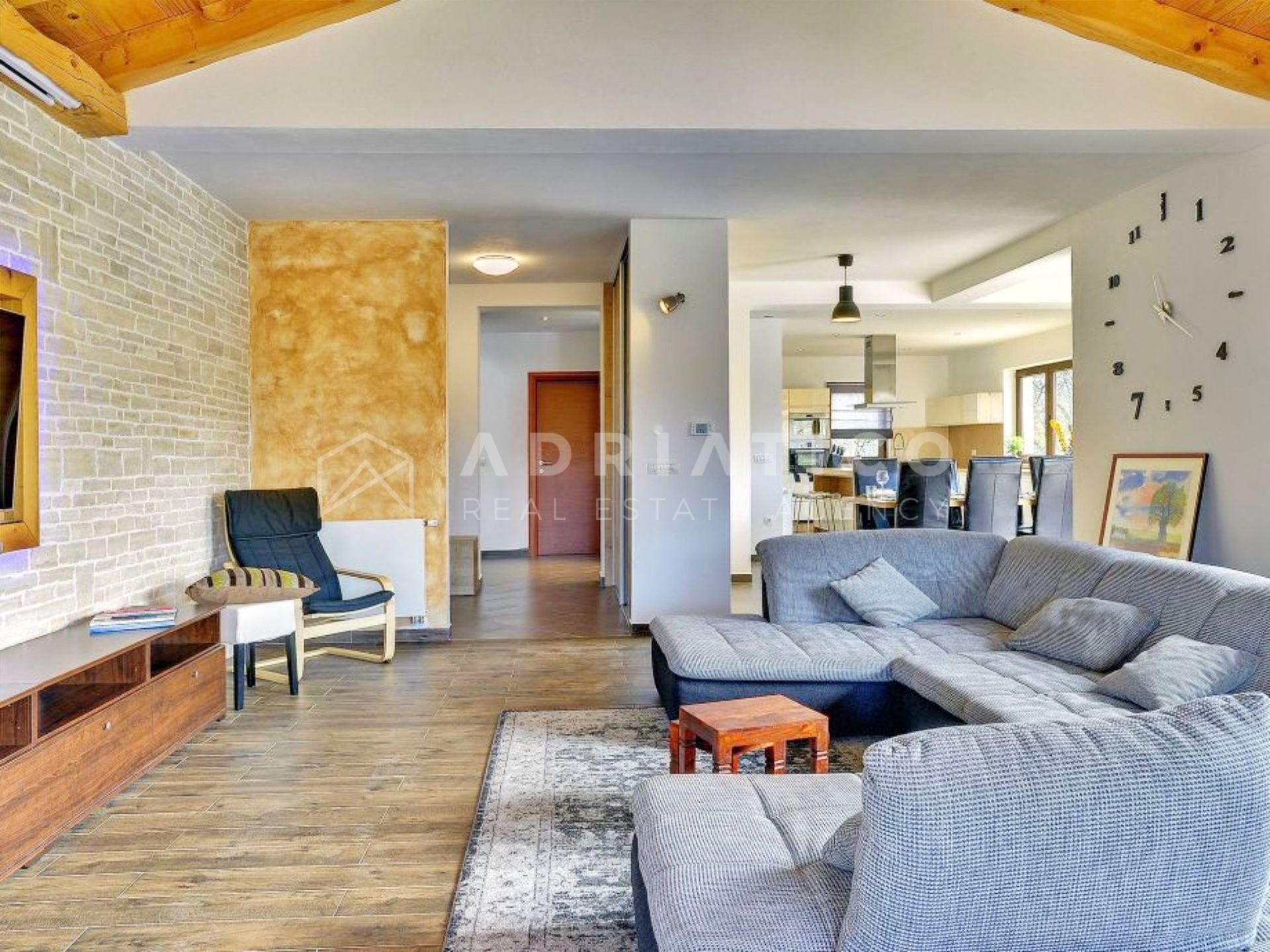 House u Rovinju, 400m², 4 sobe, slika 4