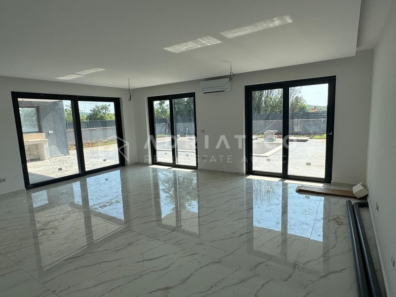 House u Rovinju, 226m², 4 sobe, slika 3
