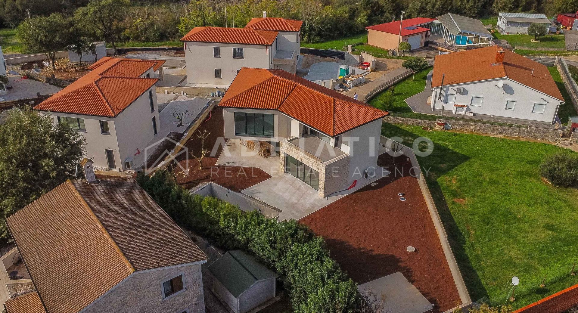 Haus u Sveti Lovreču, 170m², 3 sobe, slika 3