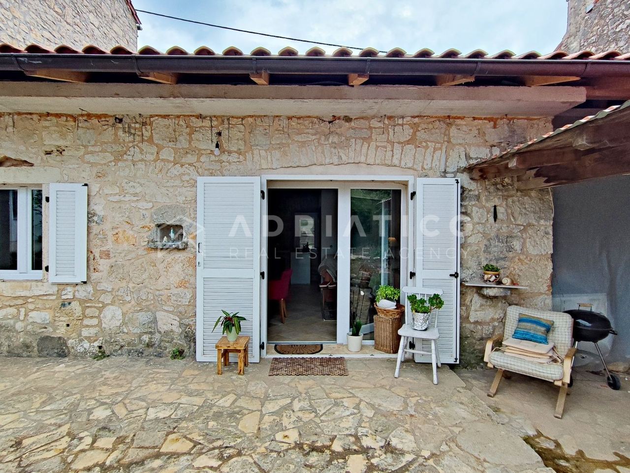 Kuća u Višnjanu, 200m², 2 sobe, slika 4