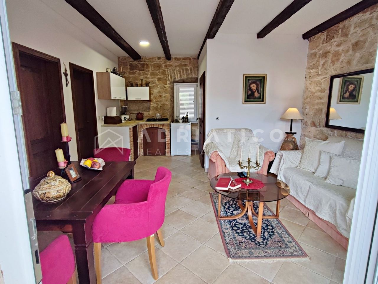 Kuća u Višnjanu, 200m², 2 sobe, slika 5
