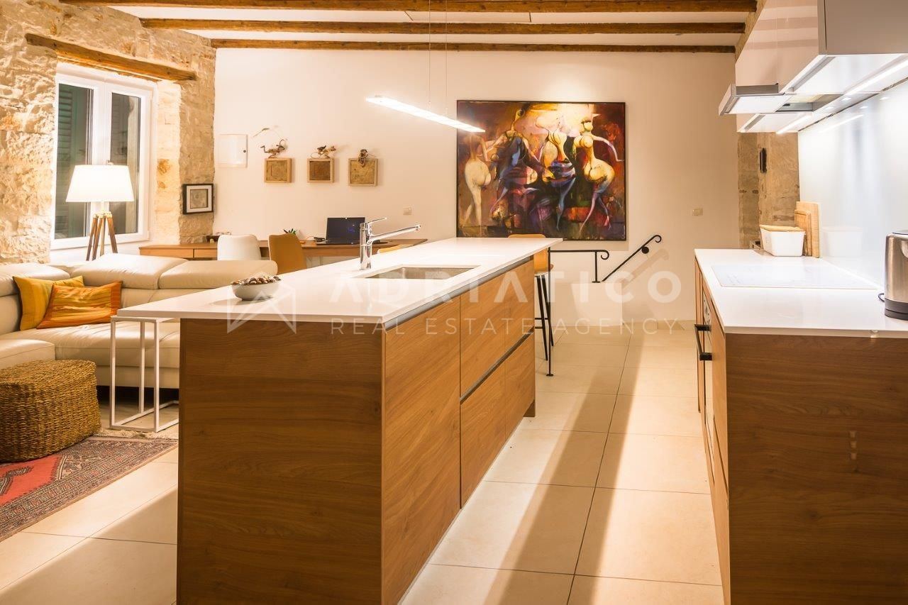 Casa u Rovignu, 208m², 3 sobe, slika 3
