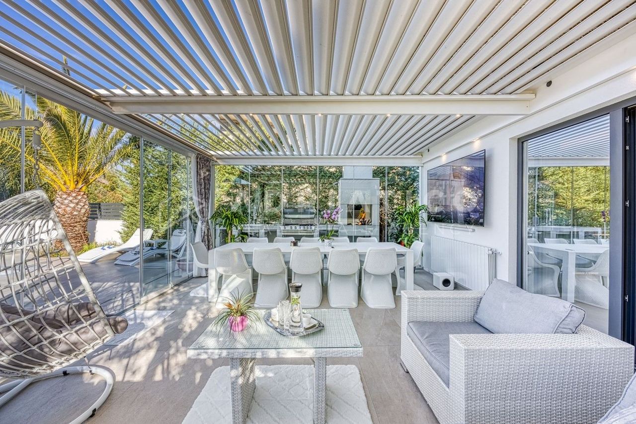 Kuća u Rovinju, 248m², 5 soba, slika 4