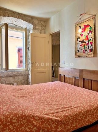 Kuća u Rovinju, 180m², 2 sobe, slika 4