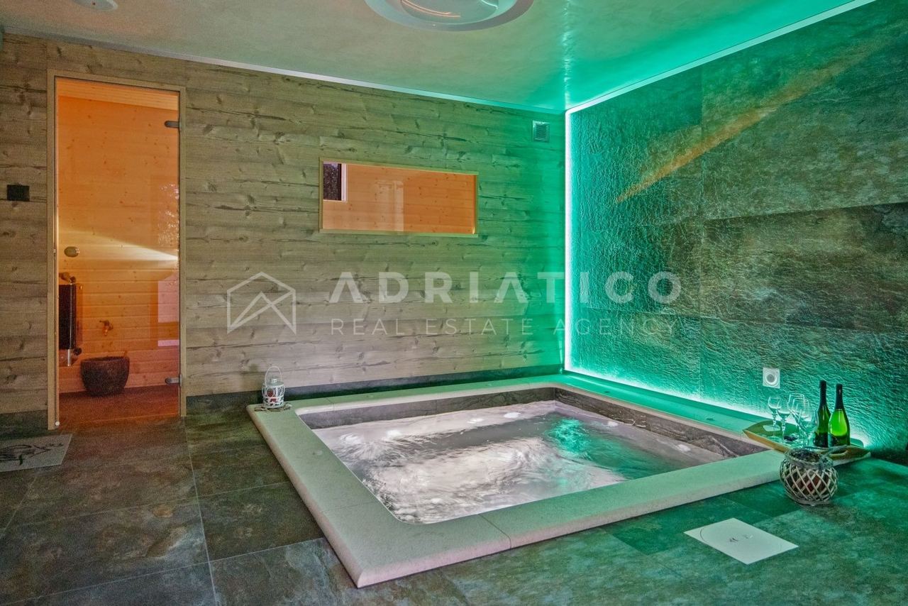 Kuća u Rovinju, 140m², 2 sobe, slika 3