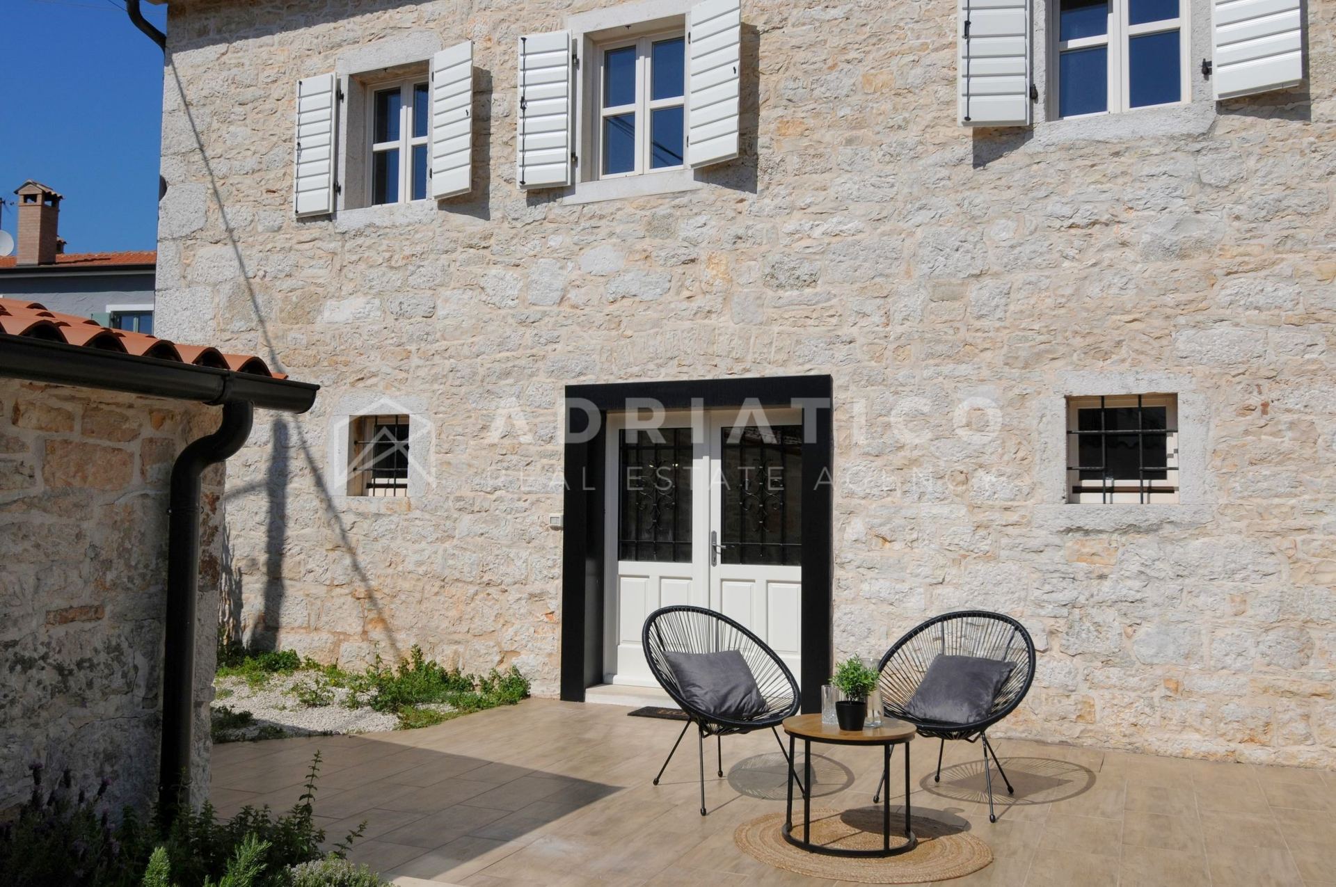 Haus u Višnjanu, 130m², 3 sobe, slika 4