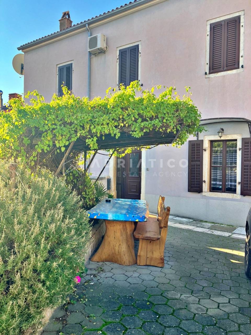 House u Vrsaru, 350m², 4 sobe, slika 3