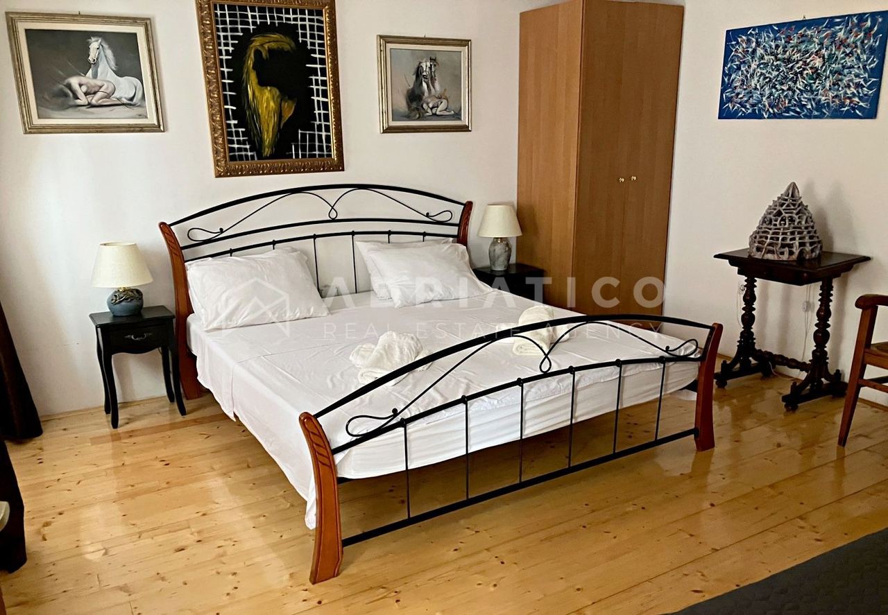 Casa u Rovignu, 200m², 4 sobe, slika 2