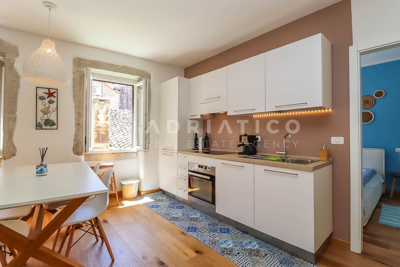 Wohnung u Rovinju, 47m², 1 soba, slika 3