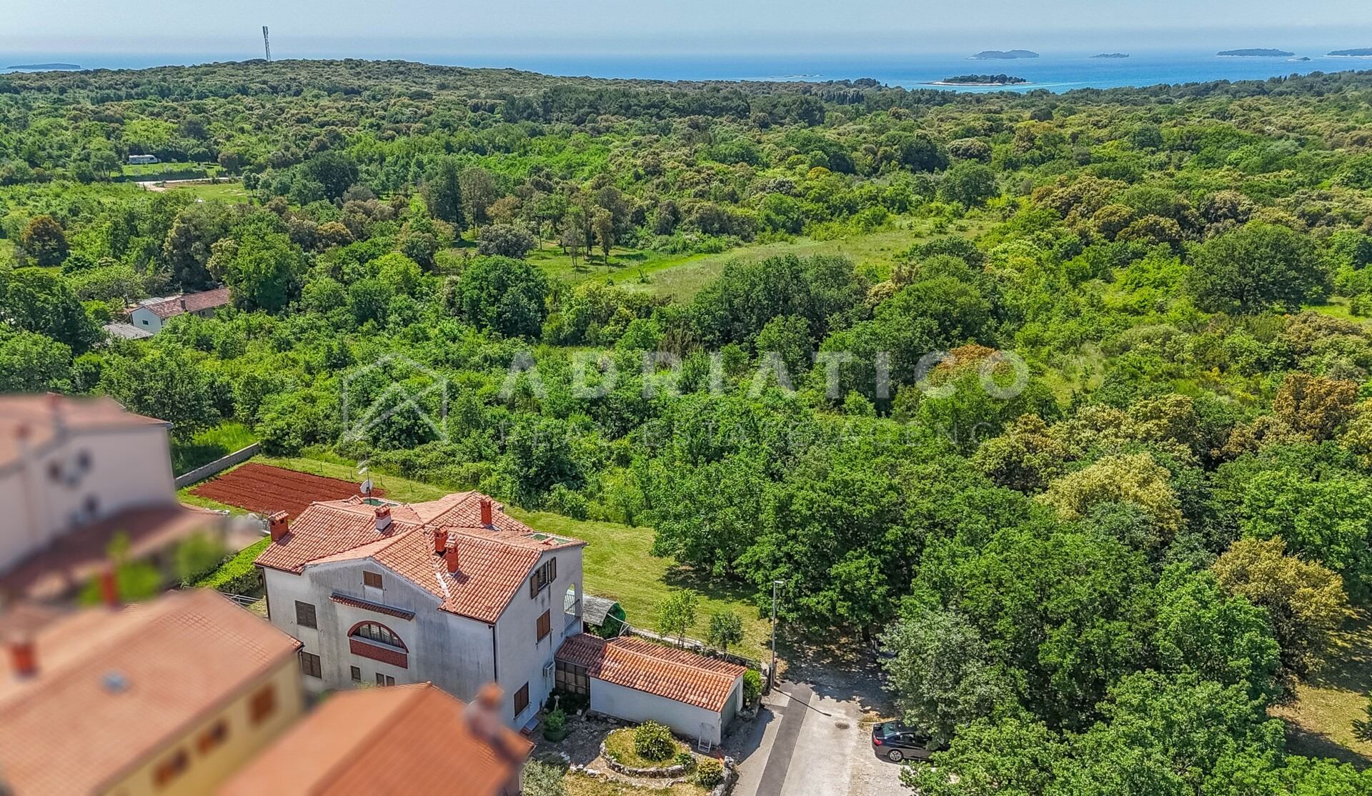 House u Rovinju, 325.44m², 5 soba, slika 3