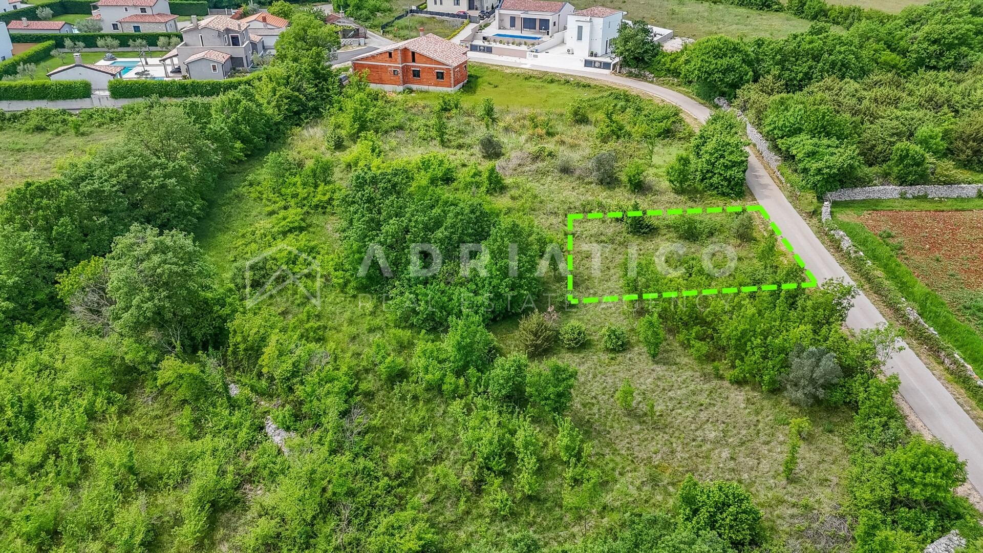 Terreno u Vodnjanu, 666m², slika 3