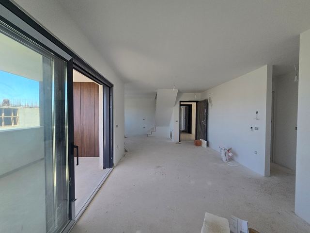 Stan u Zadru, 113.59m², 2 sobe