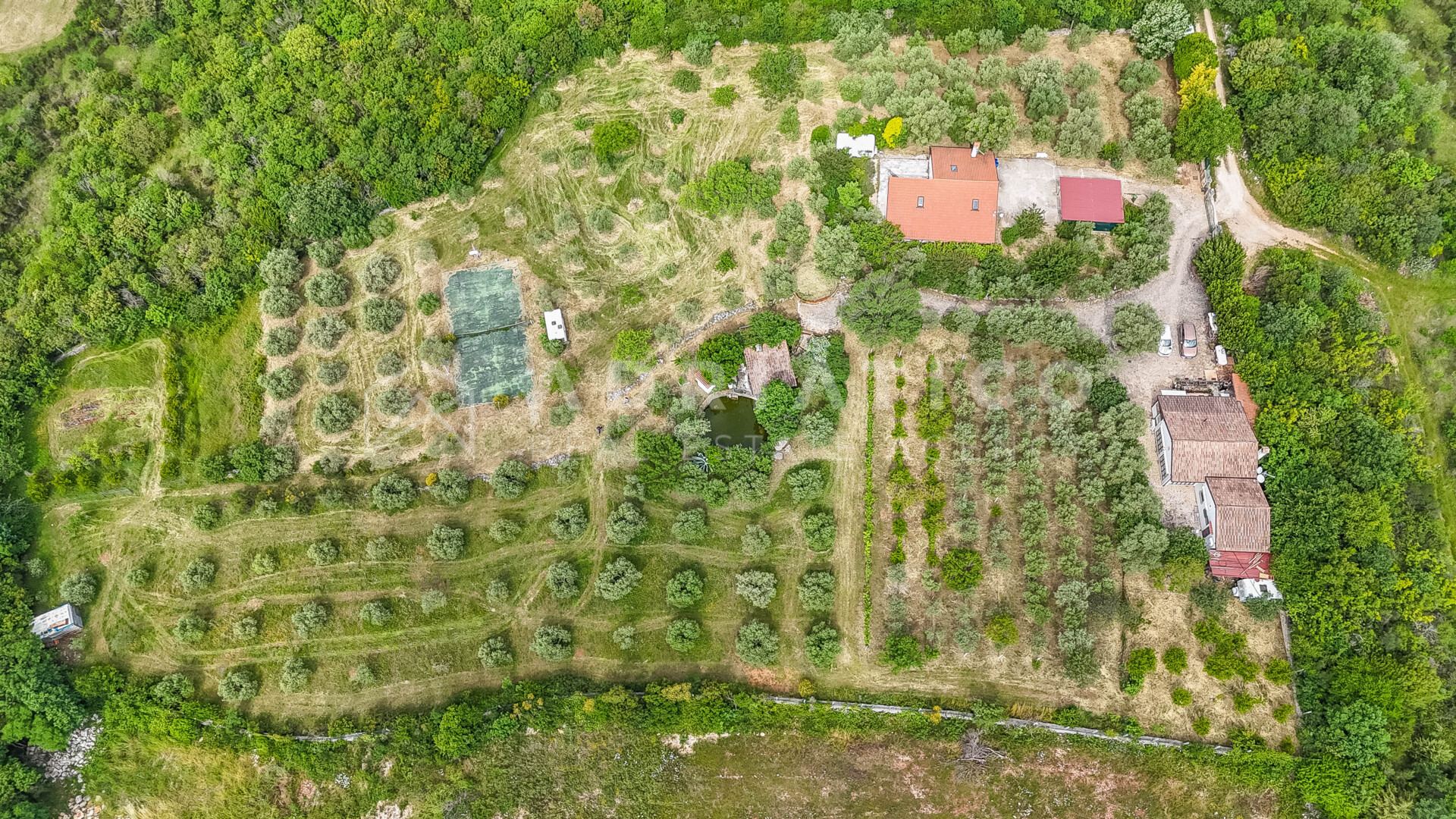 Kuća u Rovinju, 250m², 2 sobe