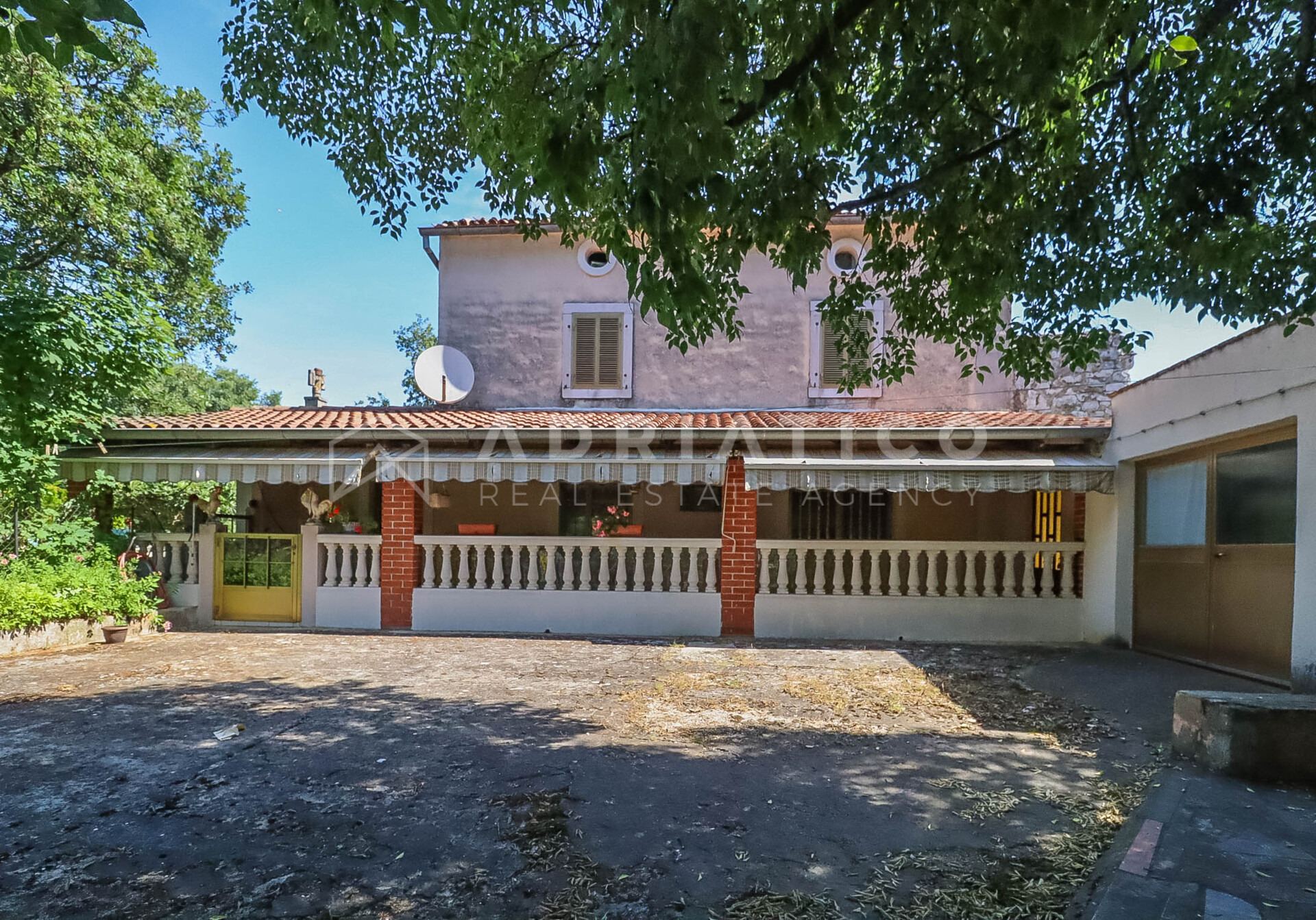 Kuća u Sveti Lovreču, 213m², slika 3