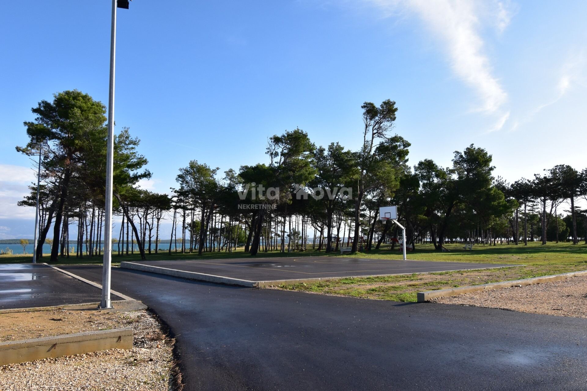 Zemljište u Ninu, 664m², slika 5