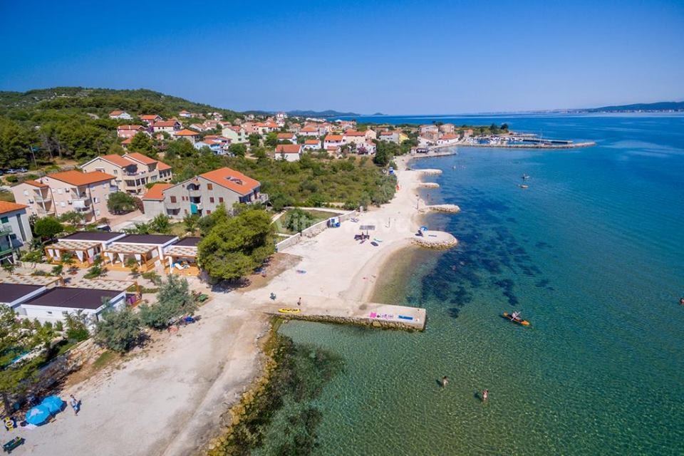 Land u Pašmanu, 1058m²