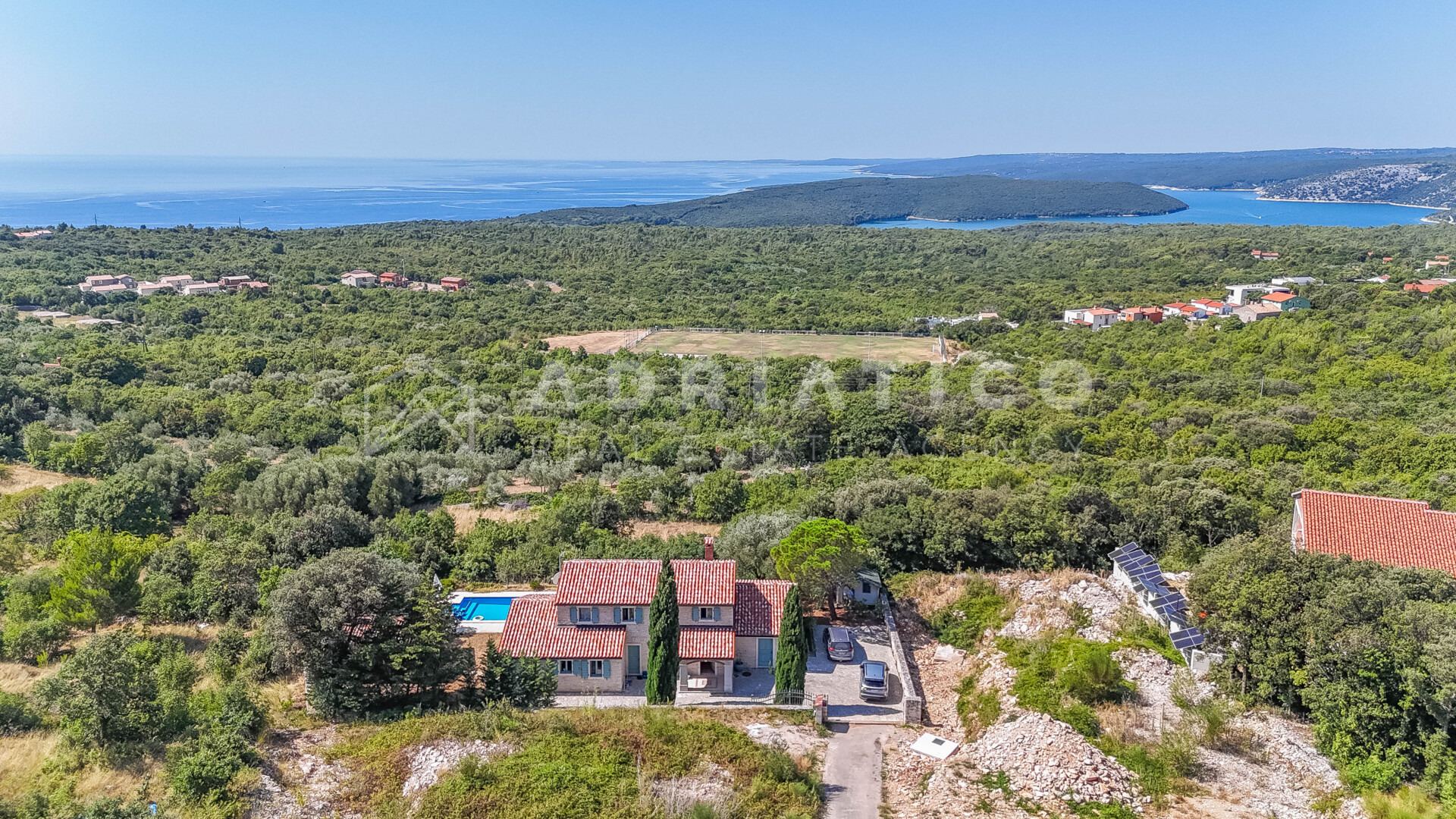Kuća u Raši, 210m², 4 sobe, slika 2