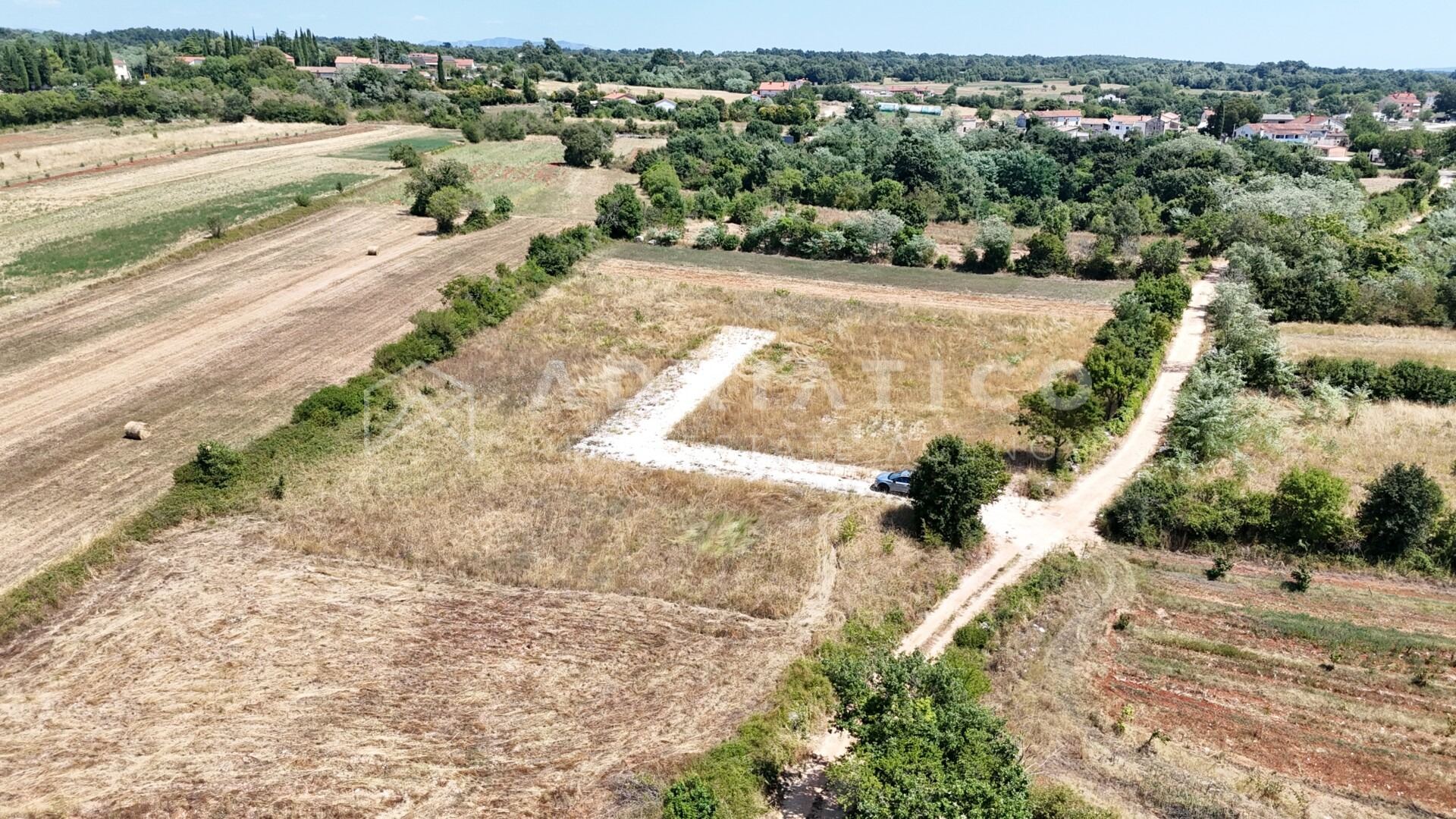 Zemljište u Žminju, 545m², slika 2
